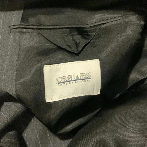 Men’s Joseph & Feiss Gray Pin Striped Suit Size  42 EUC - Picture 14 of 16